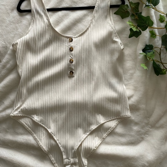 Sleeveless bodysuit - Picture 1 of 1